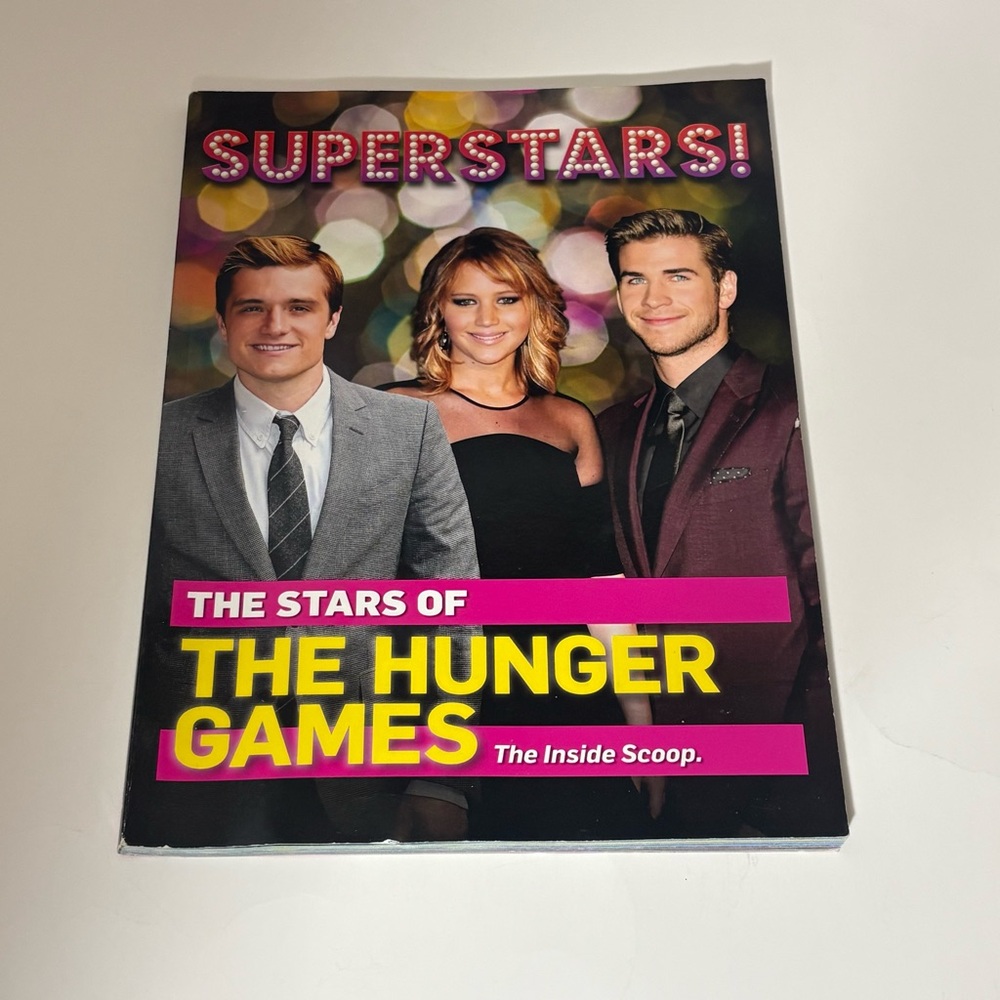 Superstars! The Hunger Games Inside Scoop Book